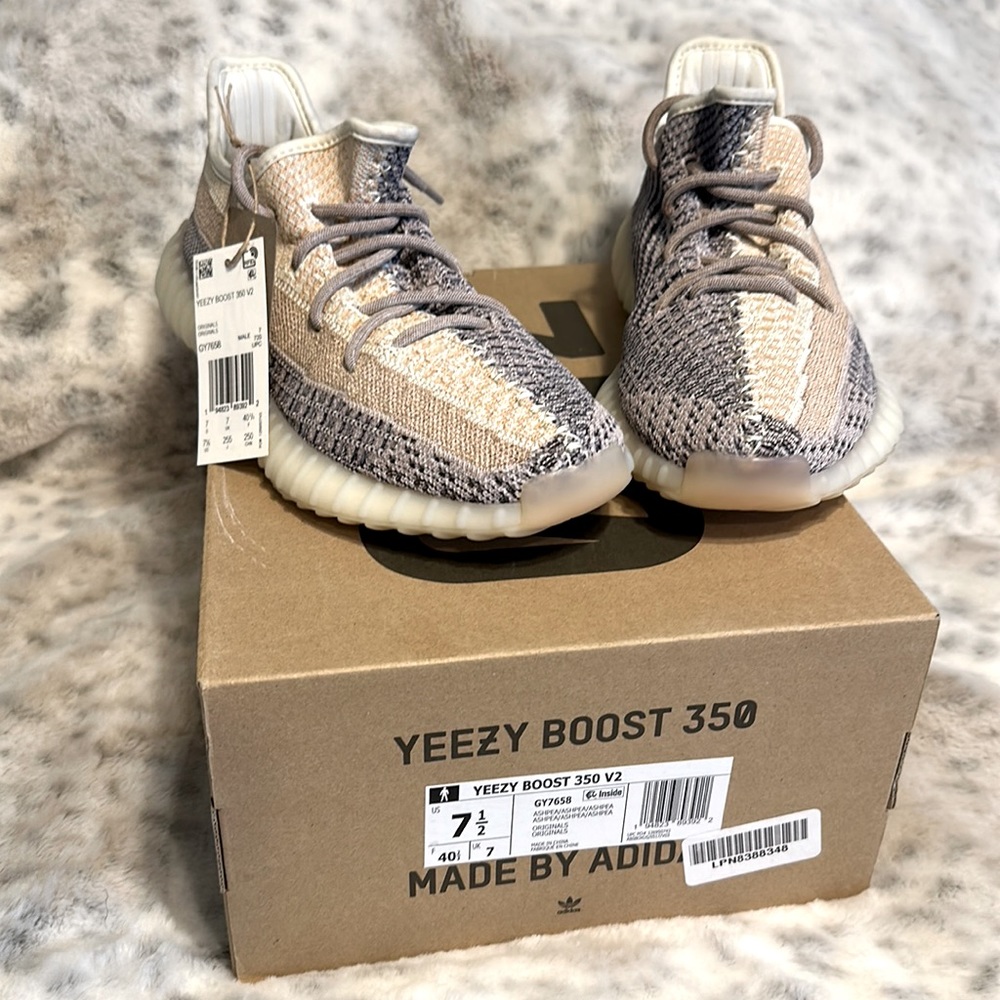 ✨ADIDAS YEEZY BOOST 350 V2 ASH PEARL✨🤩RARE🤩 SZ 7 1/2!! NWT‼️